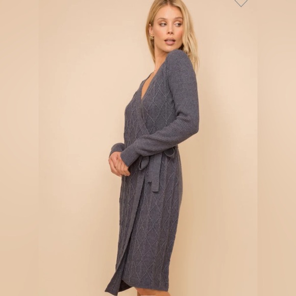 NWT Hem & Thread MIDI Wrap Sweater Dress V Neck Cable knit design True Wrap - Picture 4 of 17